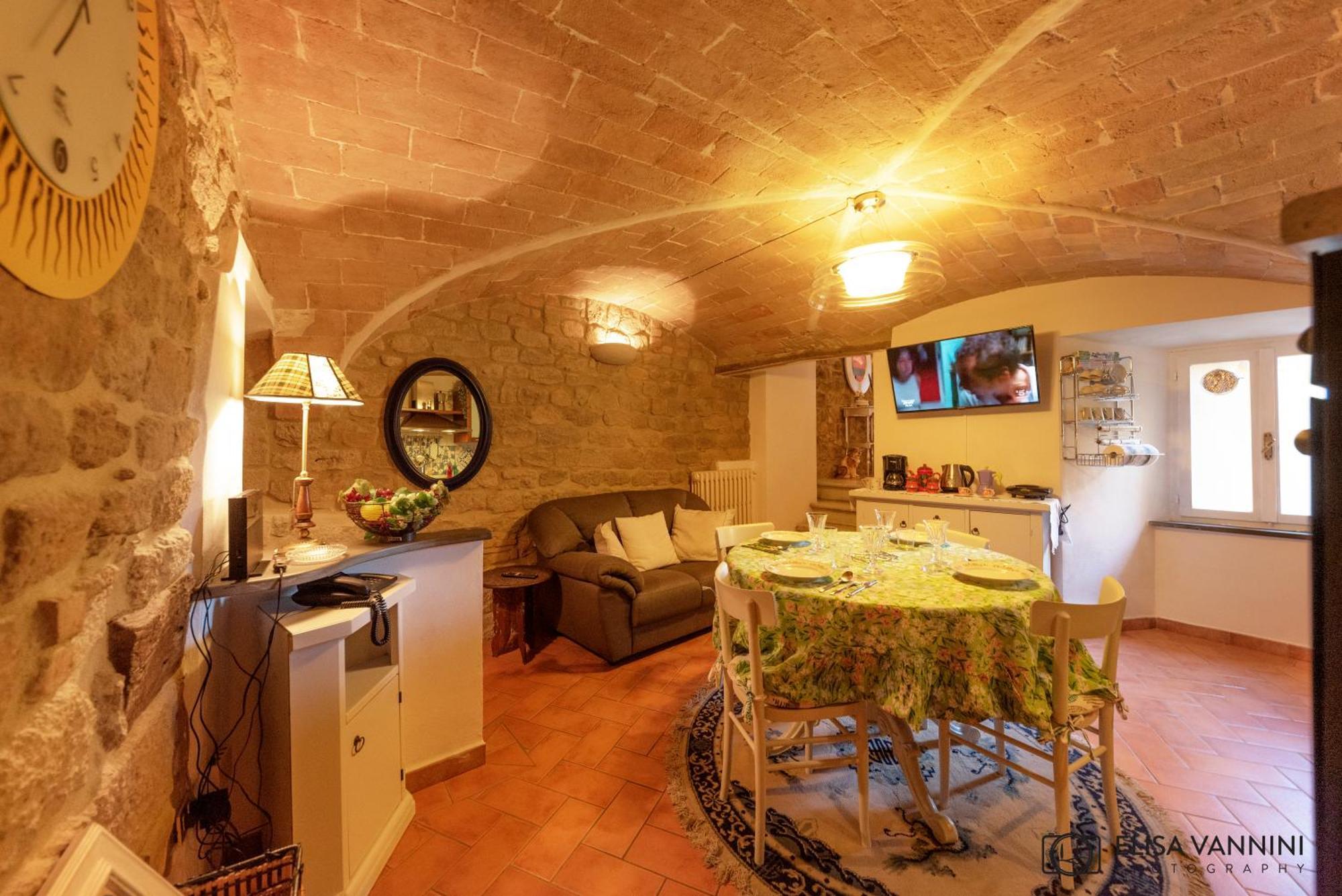 Appartement A Casa Di Rache & Bea à Volterra Extérieur photo